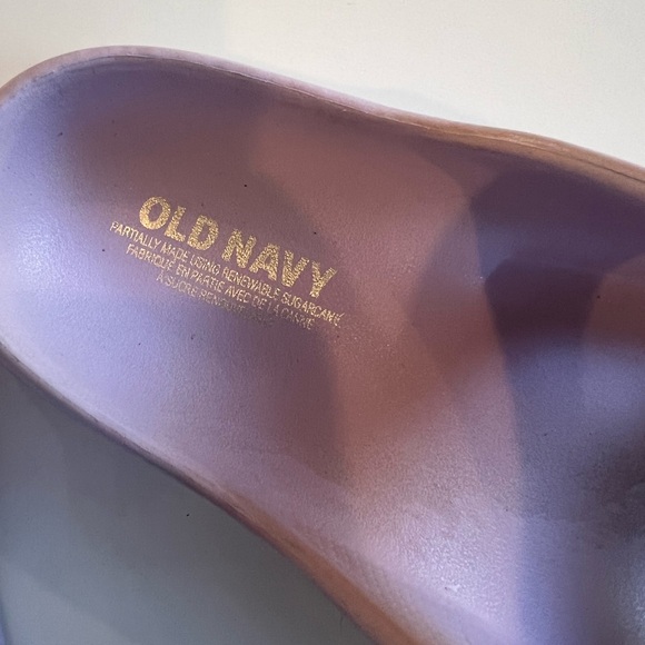 Old Navy Lilac Slides - Picture 4 of 4
